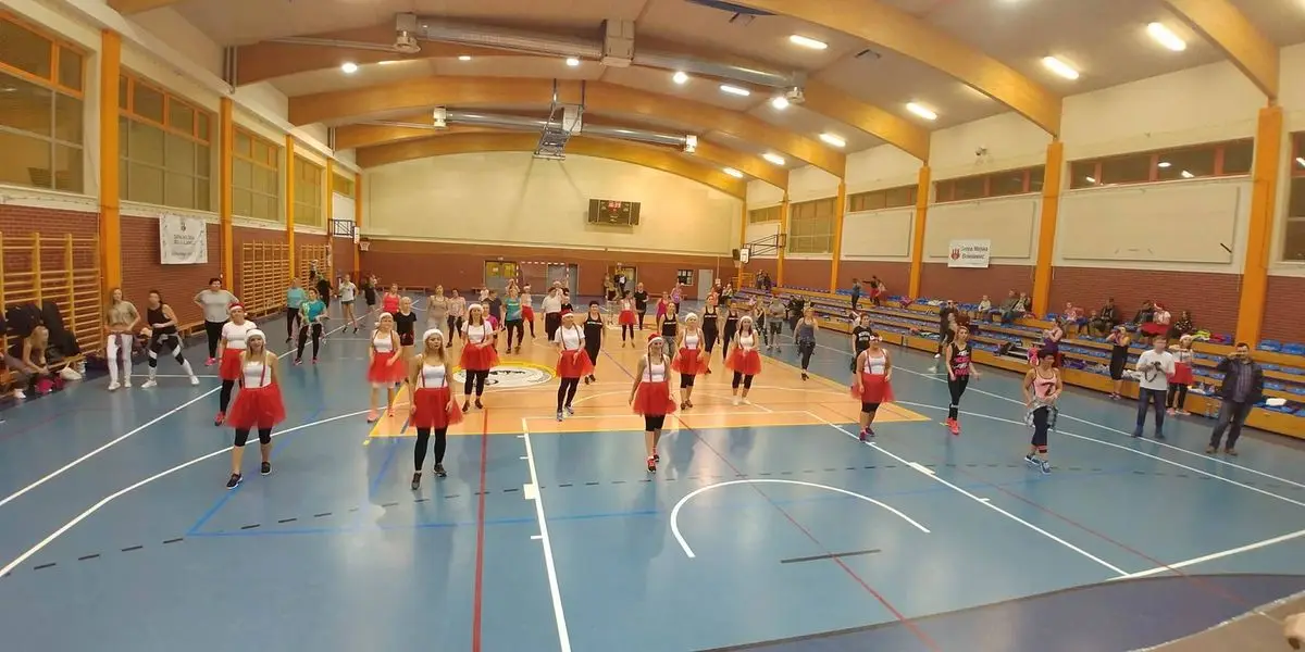 Pierwszy Mikołajkowy Maraton Zumba Fitness – nakarm zwierzaka za nami