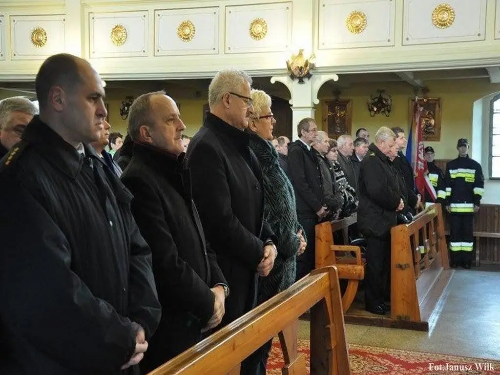Strażacy z Czerwonej Wody z nowym samochodem