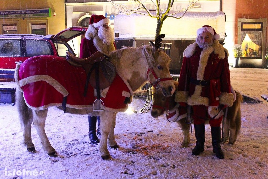 Świąteczna atmosfera w bolesławieckim rynku