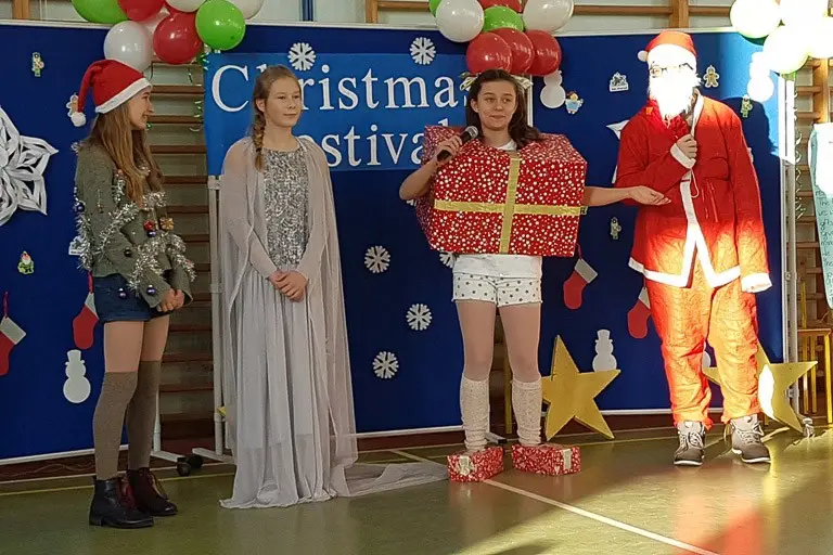 Festiwal Piosenek Świątecznych w Językach Obcych w SP nr 5