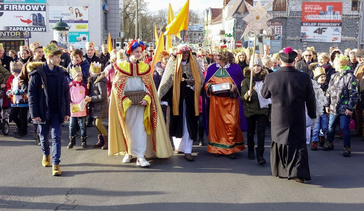 Orszak Trzech Króli przeszedł ulicami Bolesławca