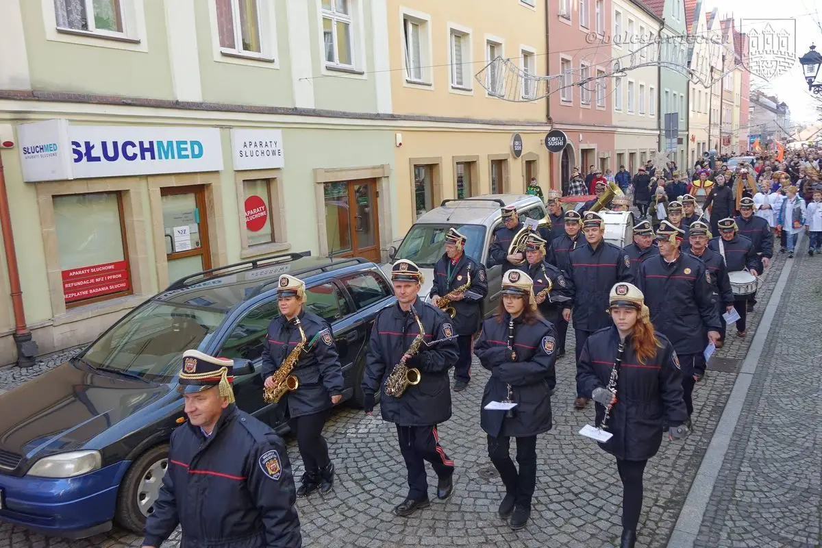 Orszak Trzech Króli przeszedł ulicami Bolesławca