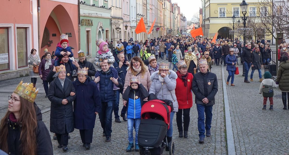 Orszak Trzech Króli przeszedł ulicami Bolesławca