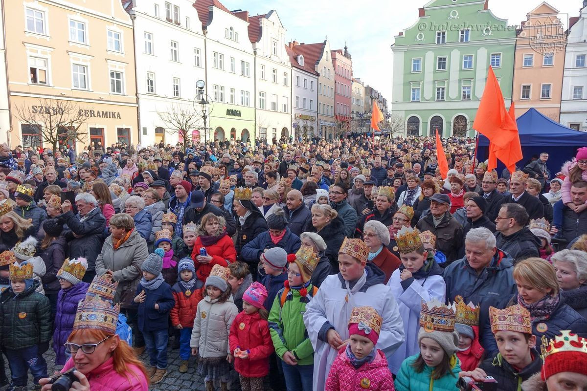 Orszak Trzech Króli przeszedł ulicami Bolesławca