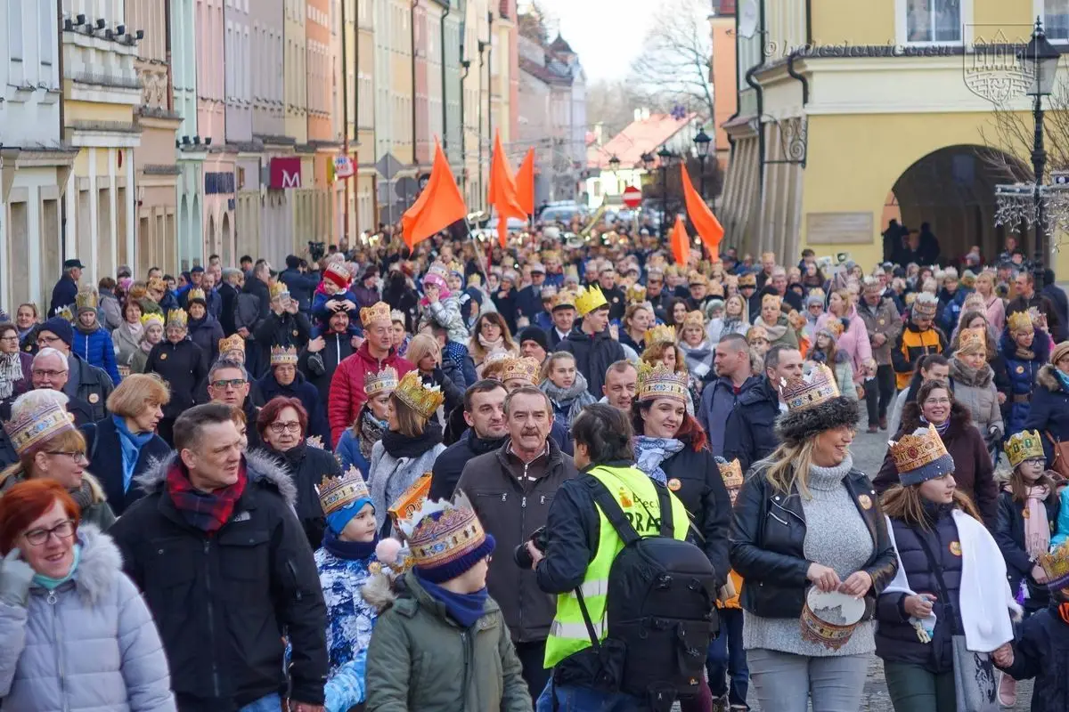 Orszak Trzech Króli przeszedł ulicami Bolesławca