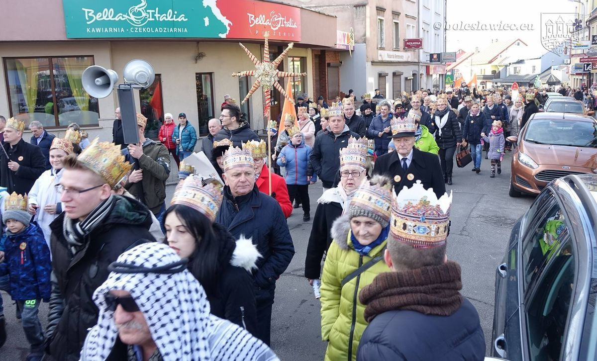 Orszak Trzech Króli przeszedł ulicami Bolesławca