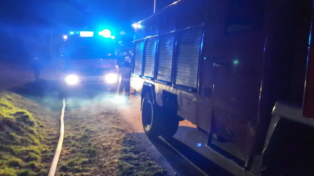Pożar domu w Starych Jaroszowicach. Jedna osoba ranna