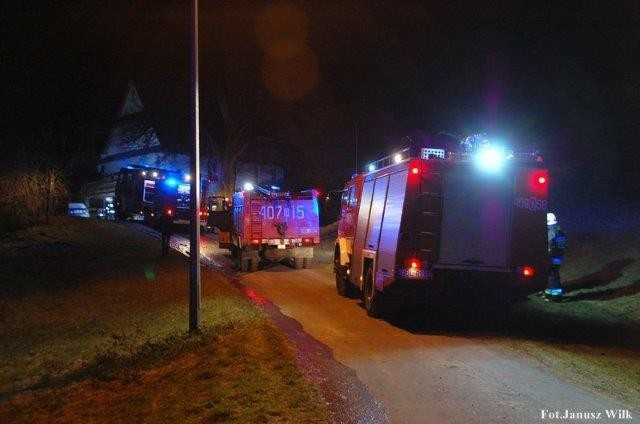 Pożar domu w Starych Jaroszowicach. Jedna osoba ranna