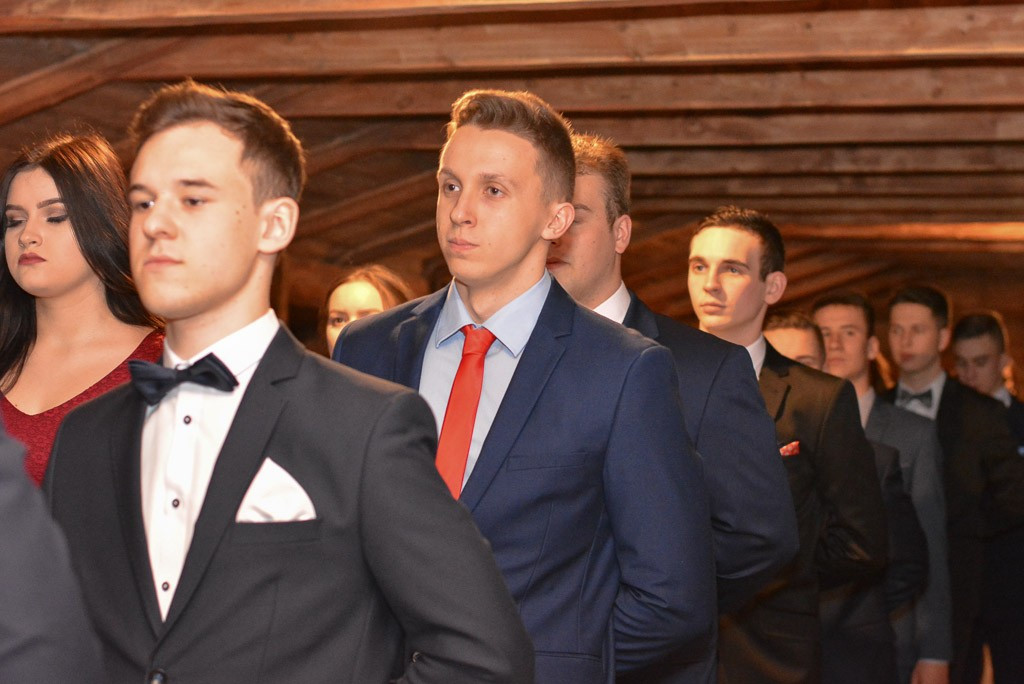 Studniówka uczniów Zespołu Szkół Elektronicznych w Bolesławcu