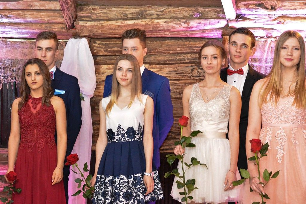 Studniówka uczniów Zespołu Szkół Elektronicznych w Bolesławcu