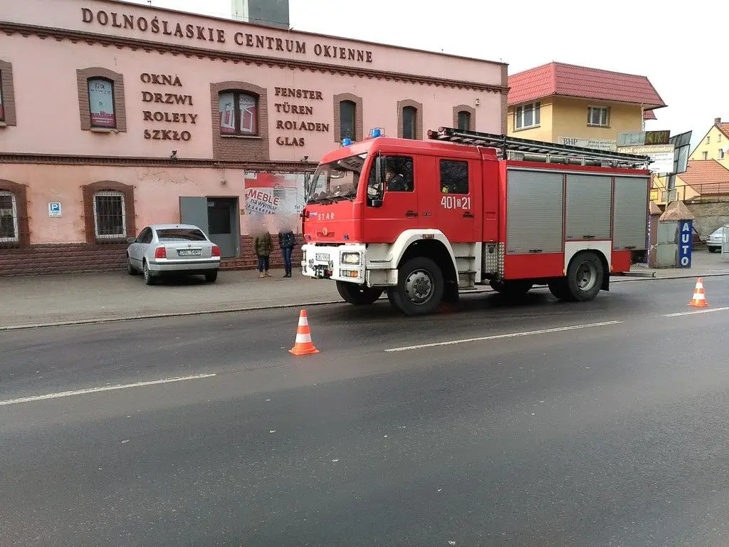 Kolizja na Garncarskiej – jedna osoba ranna