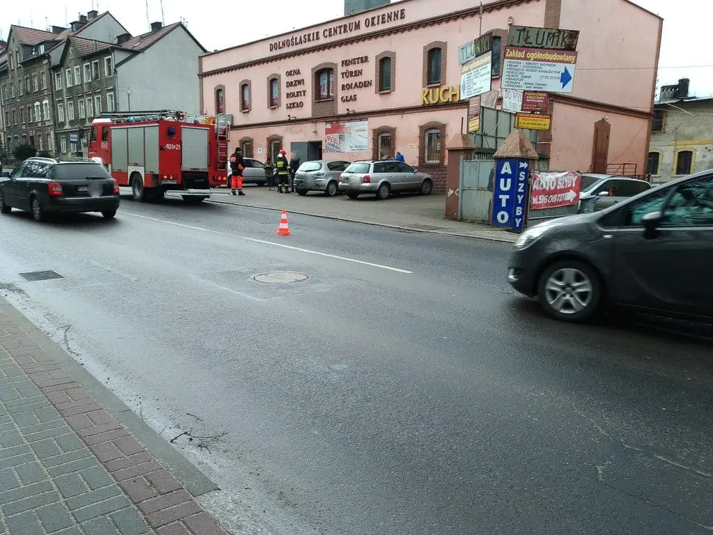 Kolizja na Garncarskiej – jedna osoba ranna