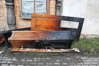Policjanci uratowali dwie dziewczynki z pożaru