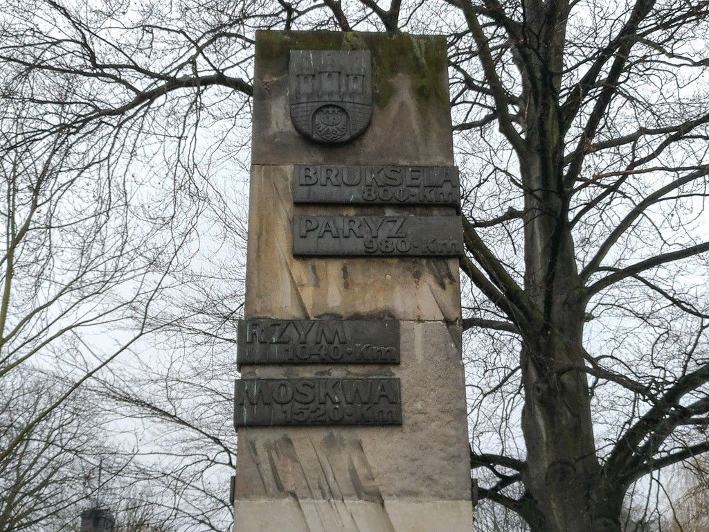 Będzie skwer 100-lecia Niepodległości i pomnik Pamięci Narodowej?