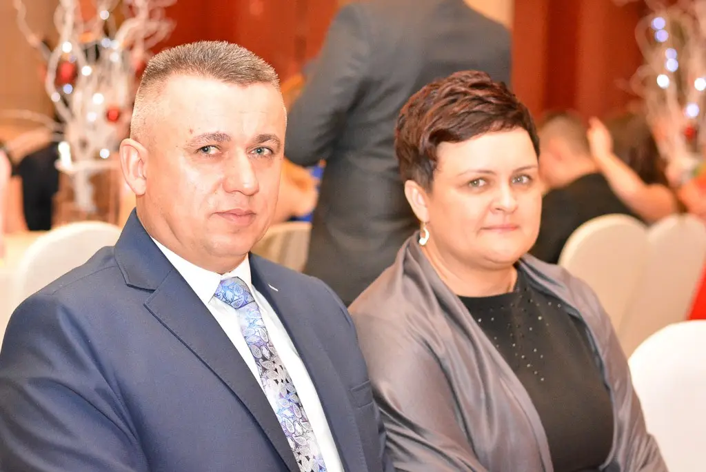 Studniówka uczniów Zespołu Szkół Handlowych i Usługowych w Bolesławcu w Pałacu Brunów (powiat lwówecki)