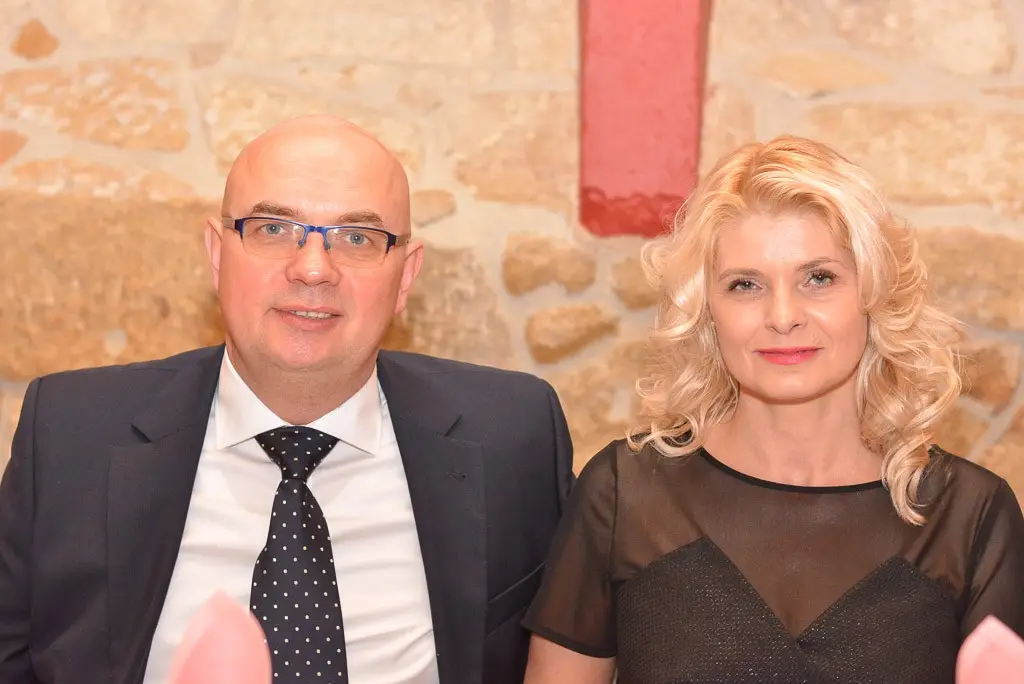 Studniówka uczniów Zespołu Szkół Handlowych i Usługowych w Bolesławcu w Pałacu Brunów (powiat lwówecki)