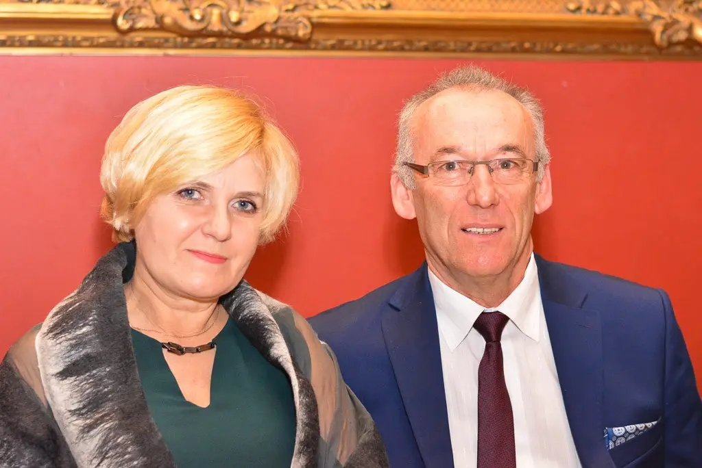 Studniówka uczniów Zespołu Szkół Handlowych i Usługowych w Bolesławcu w Pałacu Brunów (powiat lwówecki)