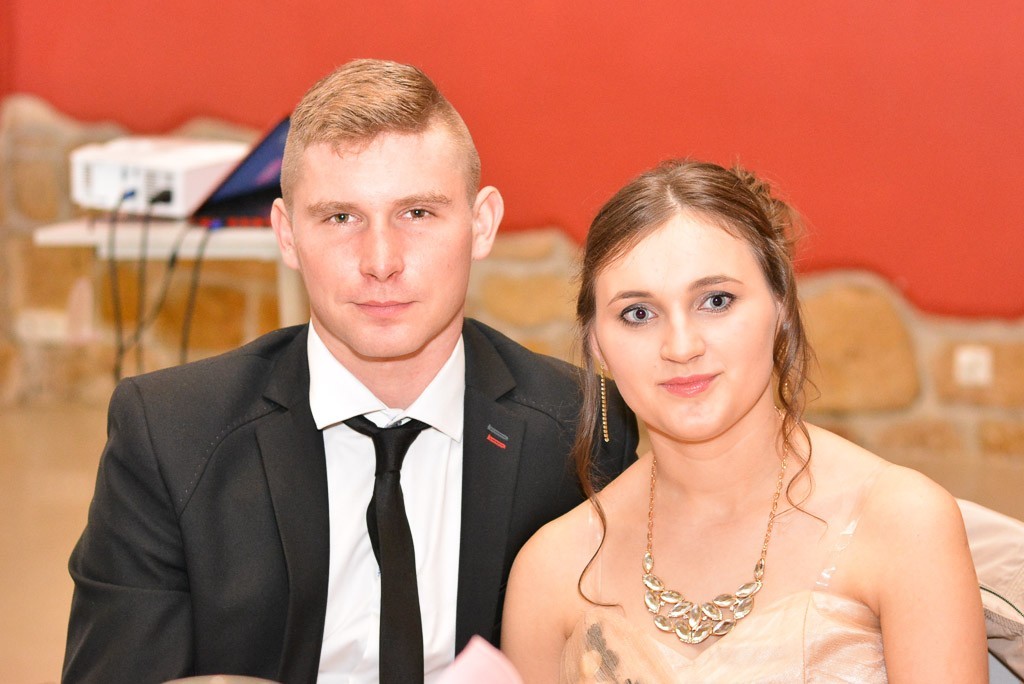 Studniówka uczniów Zespołu Szkół Handlowych i Usługowych w Bolesławcu w Pałacu Brunów (powiat lwówecki)