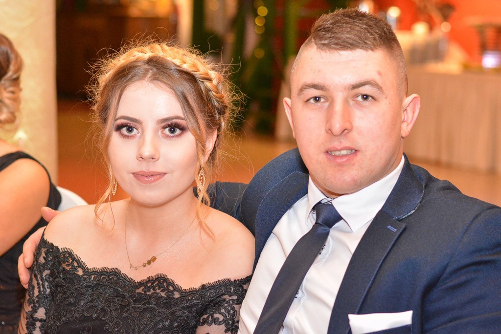 Studniówka uczniów Zespołu Szkół Handlowych i Usługowych w Bolesławcu w Pałacu Brunów (powiat lwówecki)