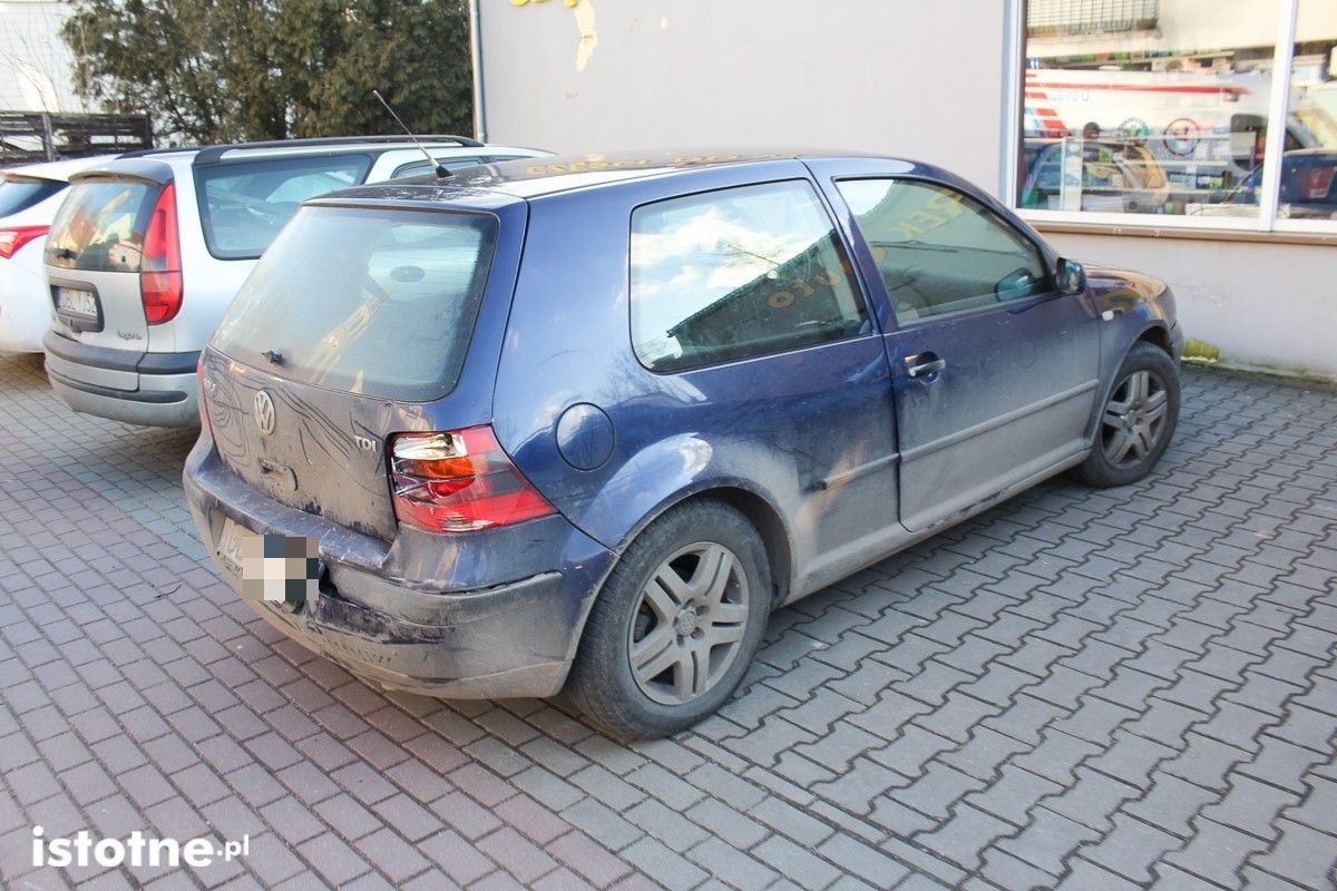Zderzenie Skody z Volkswagenem na Kubika
