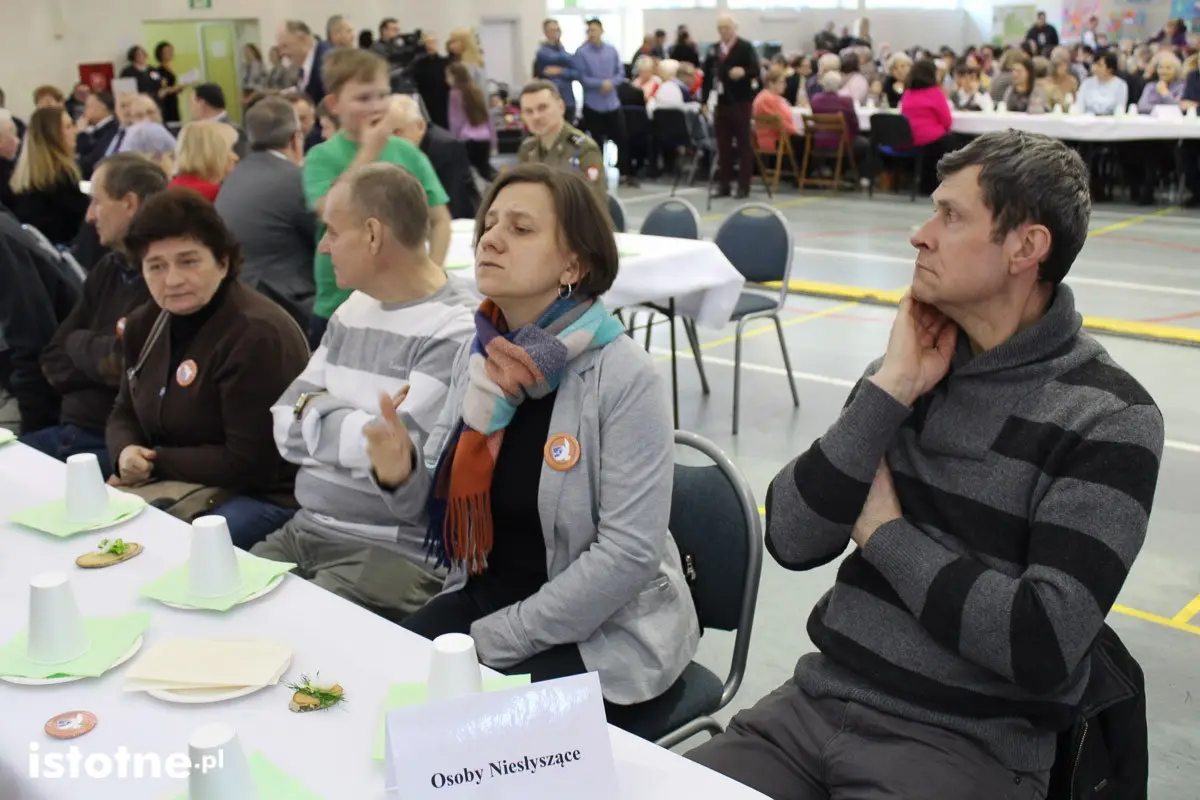 Trwa 18 Opłatek Integracyjny osób niepełnosprawnych