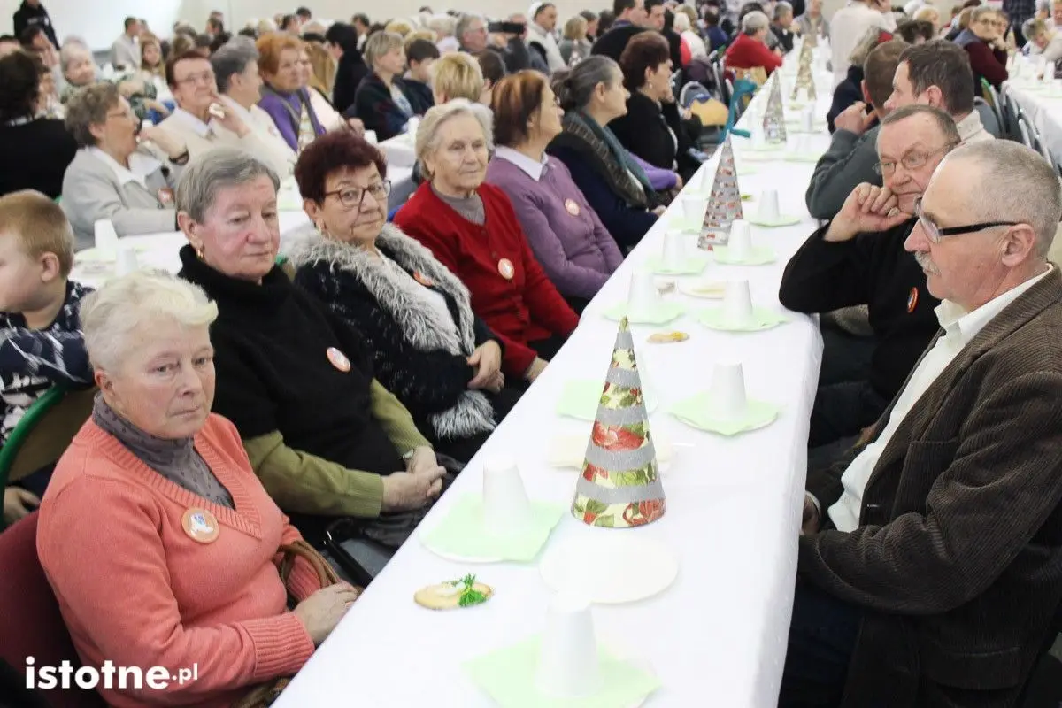 Trwa 18 Opłatek Integracyjny osób niepełnosprawnych