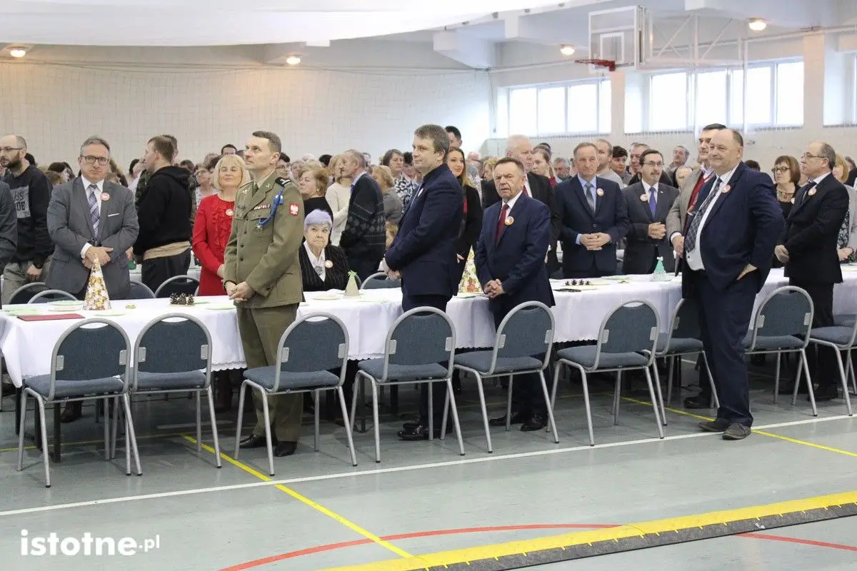 Trwa 18 Opłatek Integracyjny osób niepełnosprawnych
