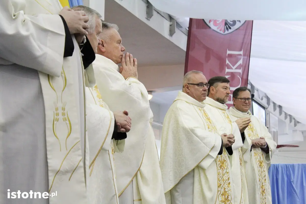 Trwa 18 Opłatek Integracyjny osób niepełnosprawnych