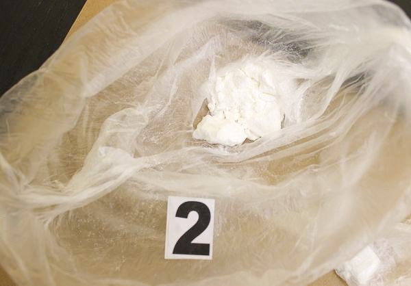 Kierowca z zakazem wpadł z piko i amfą