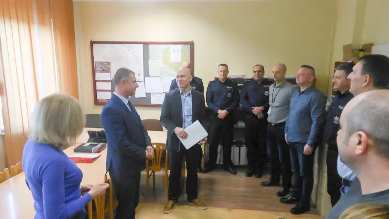 Szef policji w Nowogrodźcu Adam Frączek idzie na emeryturę