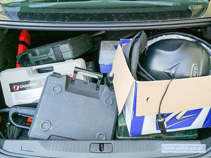 Paser wpadł z łupami wartymi ponad 10 tys. zł