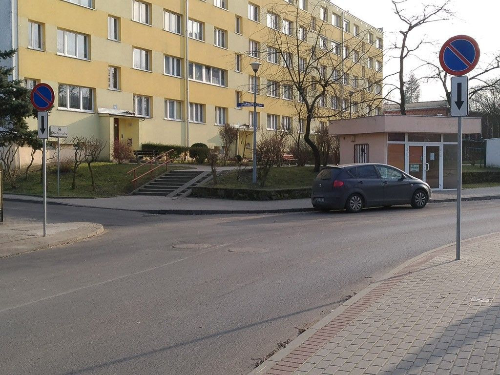 Zakaz postoju przy ulicy Bielskiej w Bolesławcu?