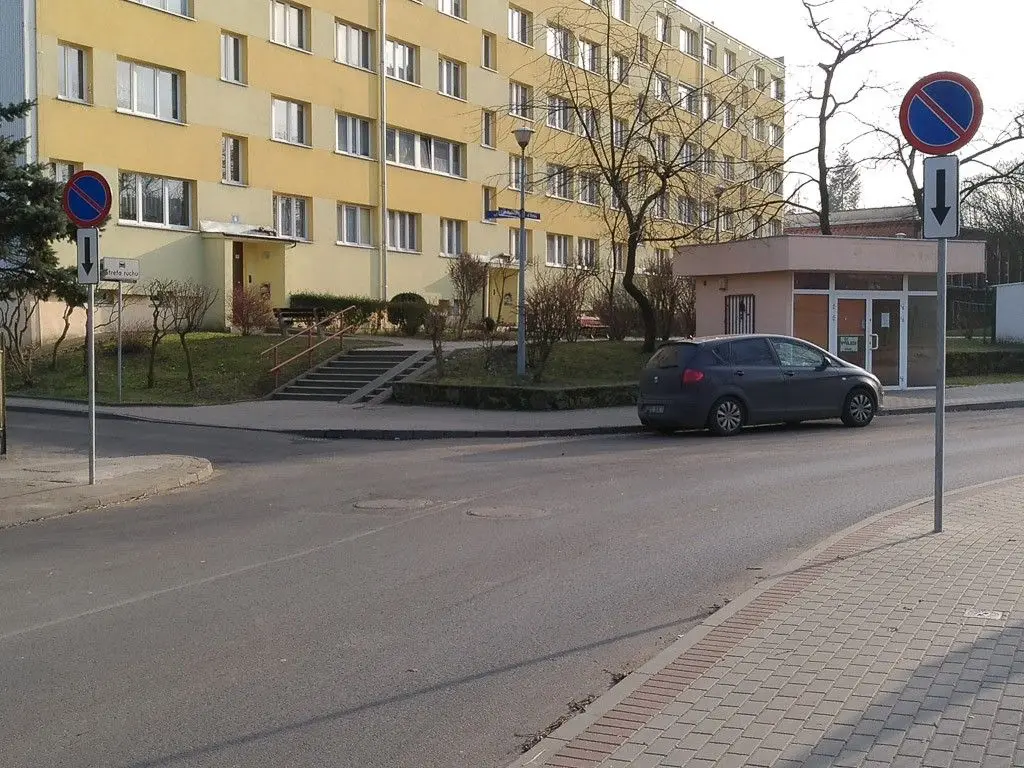 Zakaz postoju przy ulicy Bielskiej w Bolesławcu?