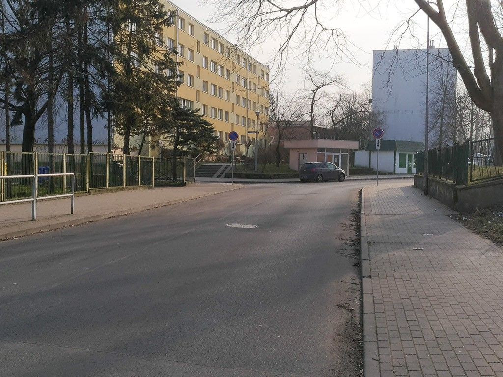 Zakaz postoju przy ulicy Bielskiej w Bolesławcu?