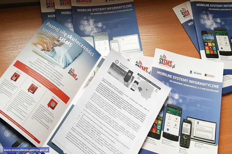 Policyjne ostrzeżenia dla mieszkańców na smartfony. Jest apka BLISKO!