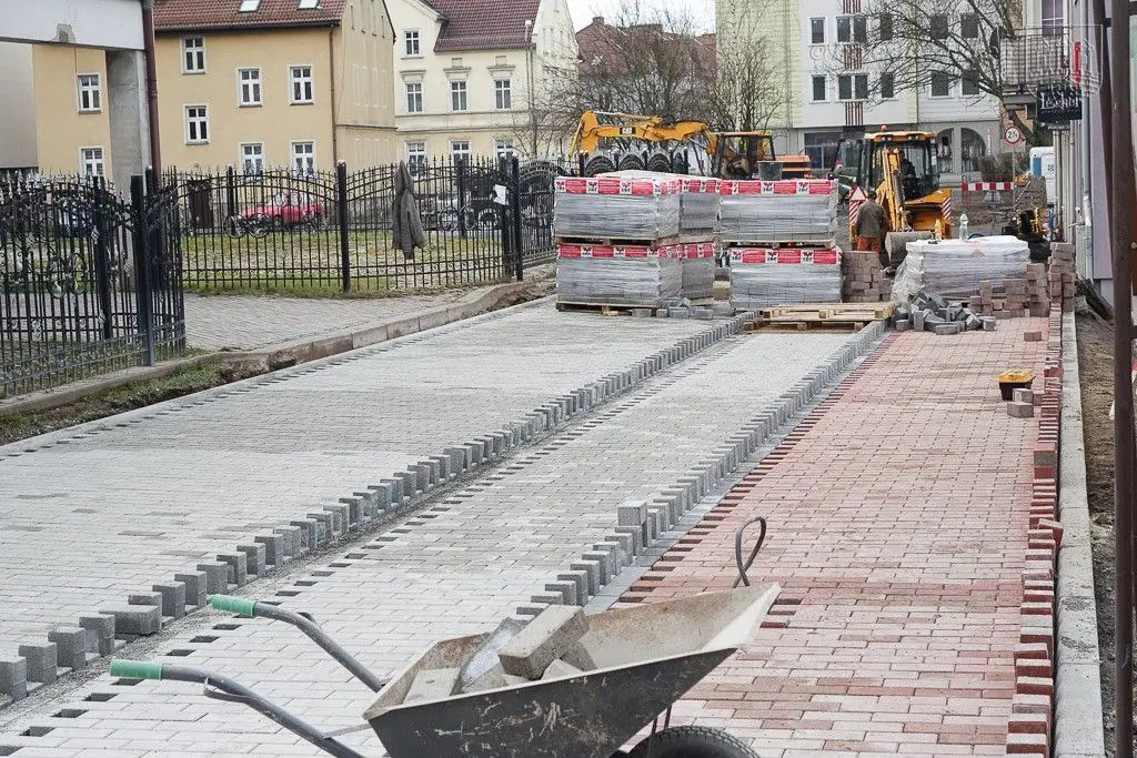 Będzie droga wewnętrzna Łokietka-Piaskowa, parking i plac zabaw