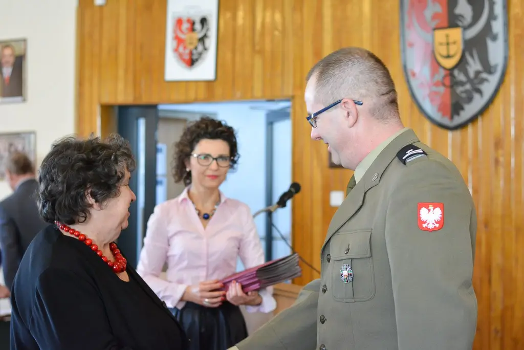 Pomagali przy Opłatku. Wolontariusze z powiatowych szkół uhonorowani