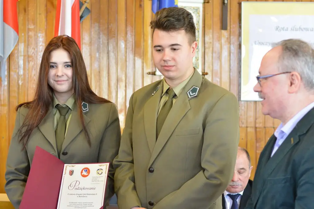 Pomagali przy Opłatku. Wolontariusze z powiatowych szkół uhonorowani