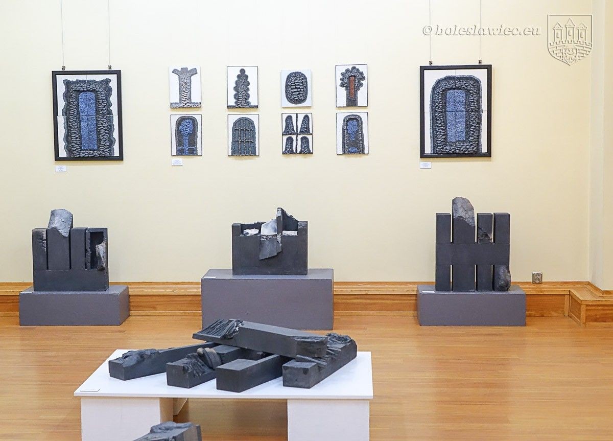 Wyjątkowa wystawa w Muzeum Ceramiki. „Dwie drogi – Bronisław Wolanin i Edward Roguszczak”