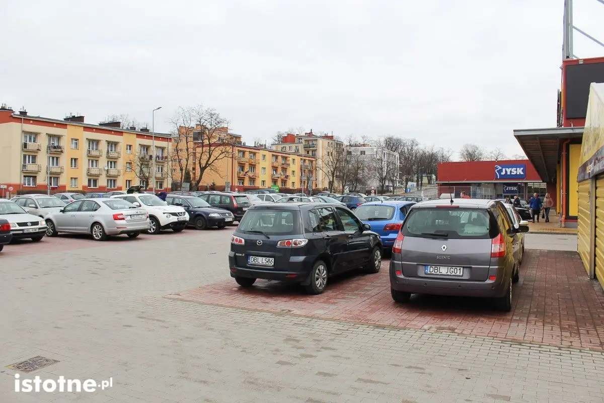 Trwa sobotni szturm na markety