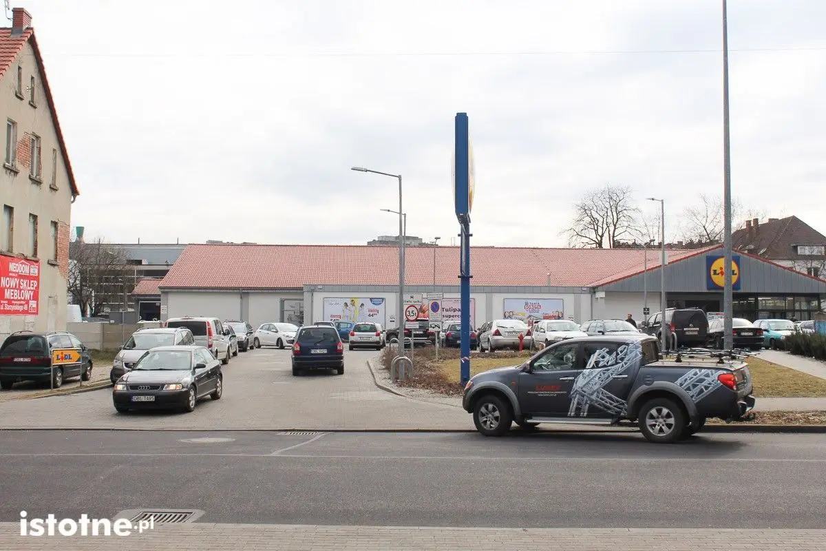 Trwa sobotni szturm na markety