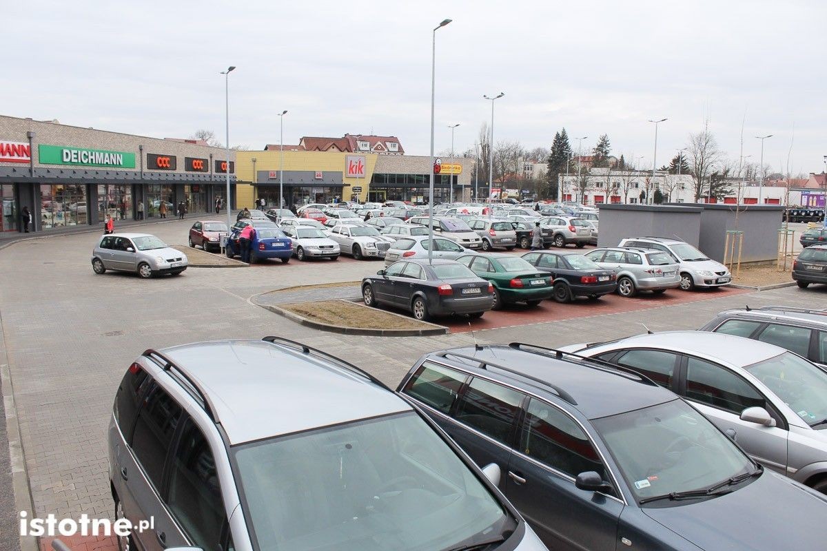 Trwa sobotni szturm na markety