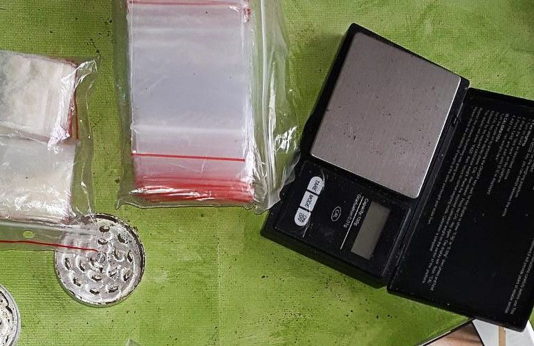 Diler narkotykowy wpadł z marychą i metamfetaminą