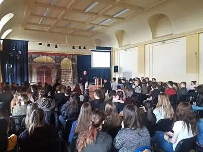 Dzielnicowi edukują dzieci i młodzież