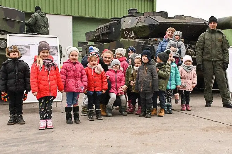 Maluchy opanowały pancerną brygadę