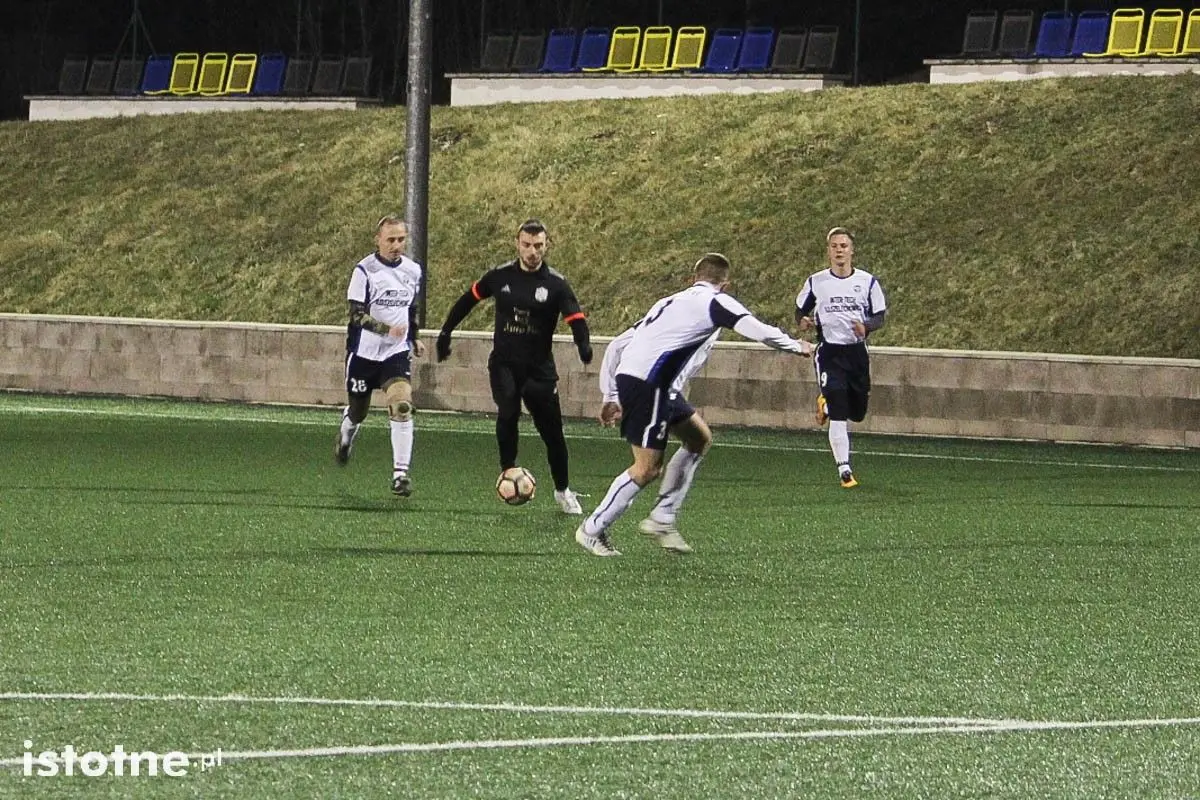BKS - Chrobry Nowogrodziec 2:1