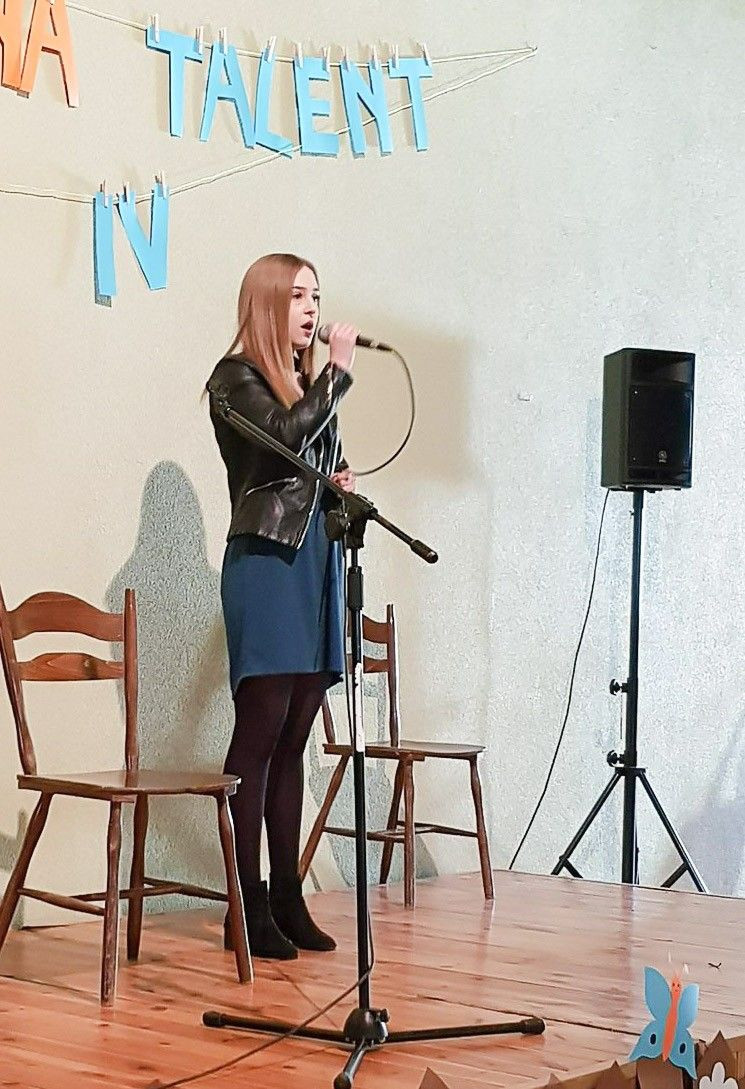 II LO: piosenką powitali wiosnę