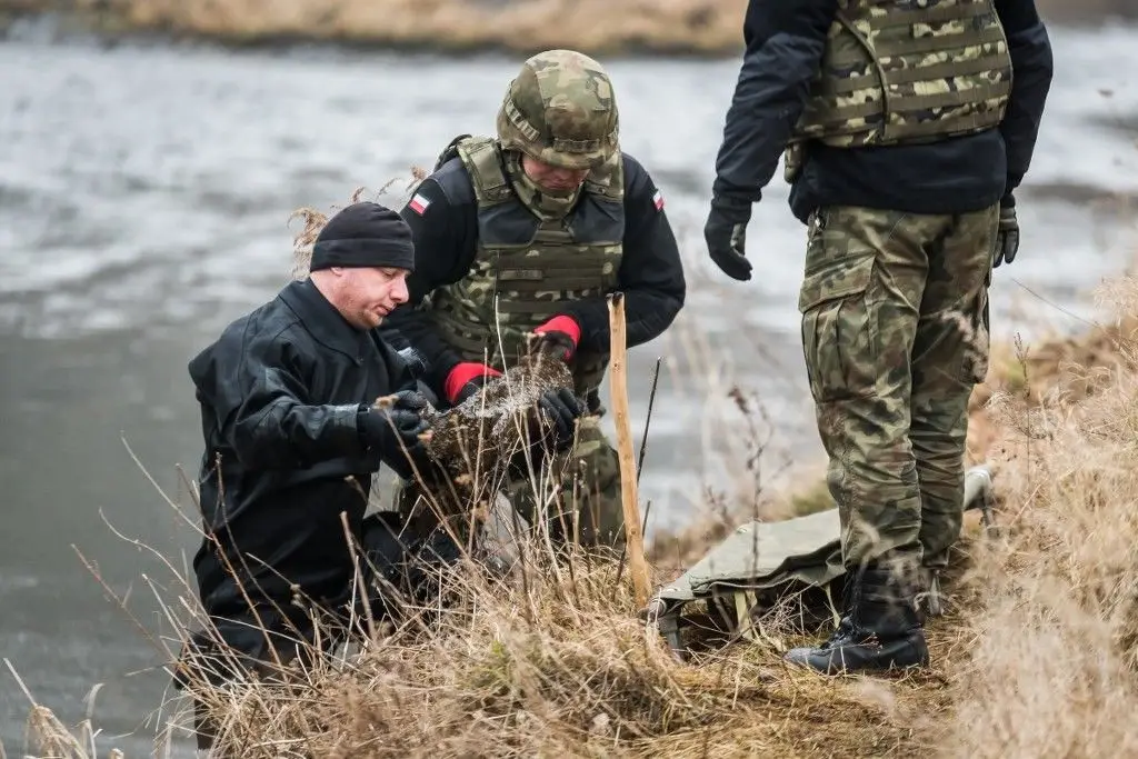 Niebezpieczne znalezisko! Rakiety z czasów II wojny światowej w Bobrze