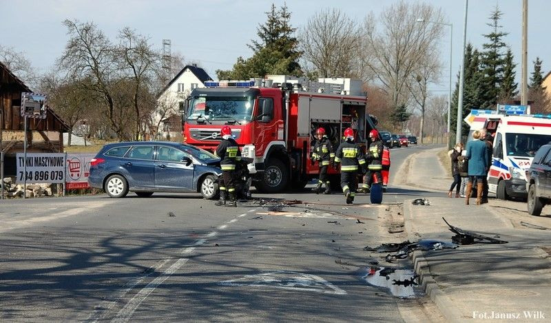 Wypadek w Łaziskach, dwie osoby w szpitalu. Sprawa będzie mieć finał w sądzie!