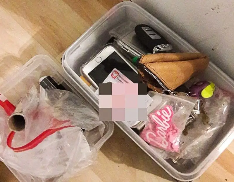 Caught with drugs. He offered the police officers a PLN 1,500 bribe each
